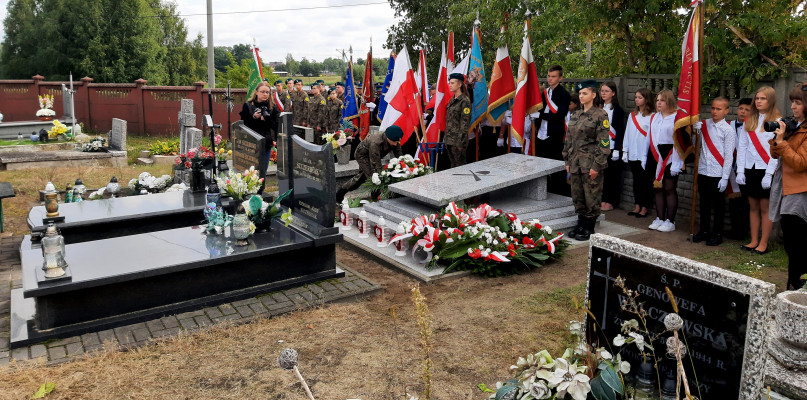 Uroczystość wspomnienia 82. rocznicy napaści sowietów na Polskę w Strykowie