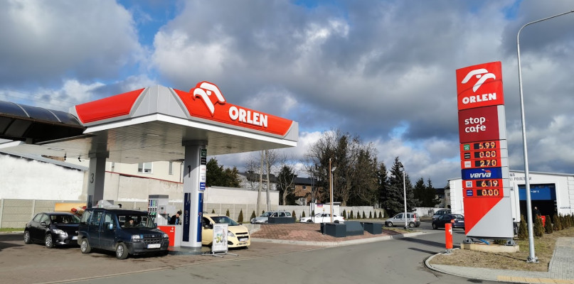 Stacja paliw Orlen przy Napoleońskiej w Łowiczu.fot. Tomasz Matusiak
