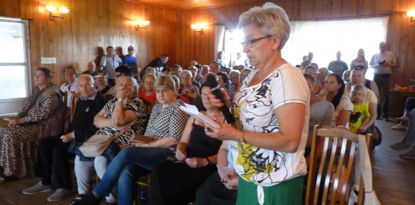 Na walne zebranie przybyło 82 członków Wspólnego Domu. Zastrzeżenia zgłaszała m. in. pani Alicja Żuchowicz, fot. Dorota Grąbczewska