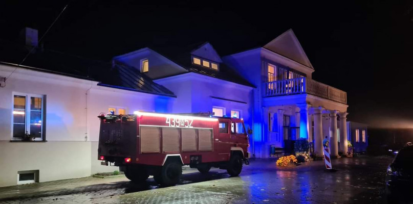 We wtorek wieczorem w jednym z pomieszczeń DPS Czarnów wybuchł pożar. Ewakuowano 70 osób. Personel sam ugasił ogień. fot. OSP Pacyna