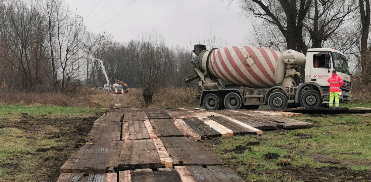 Prace na łowickich Błoniach - widok od strony DK14. fot. tb/NL