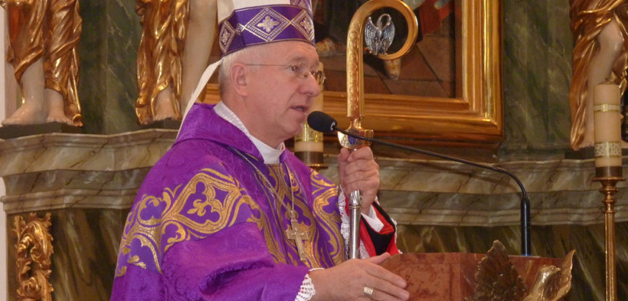 Bp Andrzej Dziuba