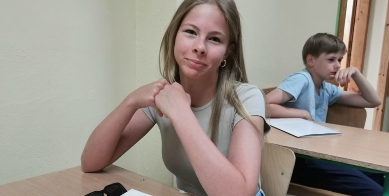 6 lipca uczniowie odwiedzili szkoły, aby odebrać zaświadczenia o wynikach egzaminu. Fot. Agnieszka Antosiewicz