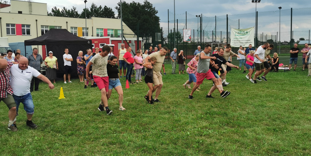 Bieg w parach. Jedna z konkurencji w turnieju. 