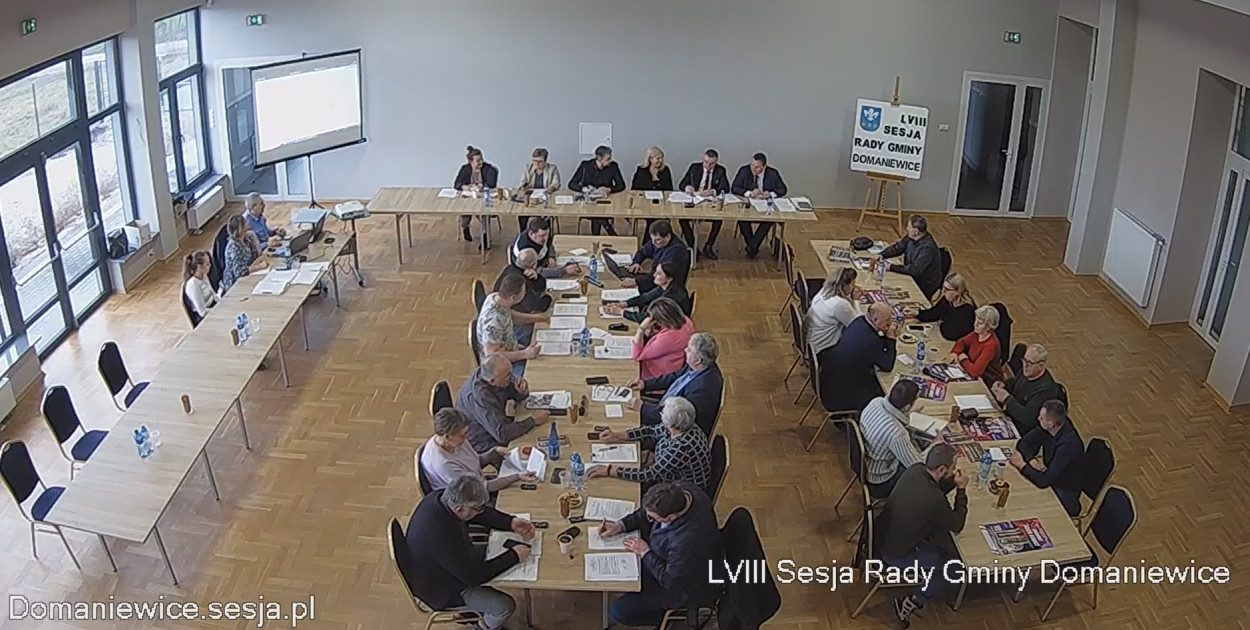 Obrady sesji Rady Gminy Domaniewice w poprzedniej kadencji. fot. domaniewice.sesja.pl