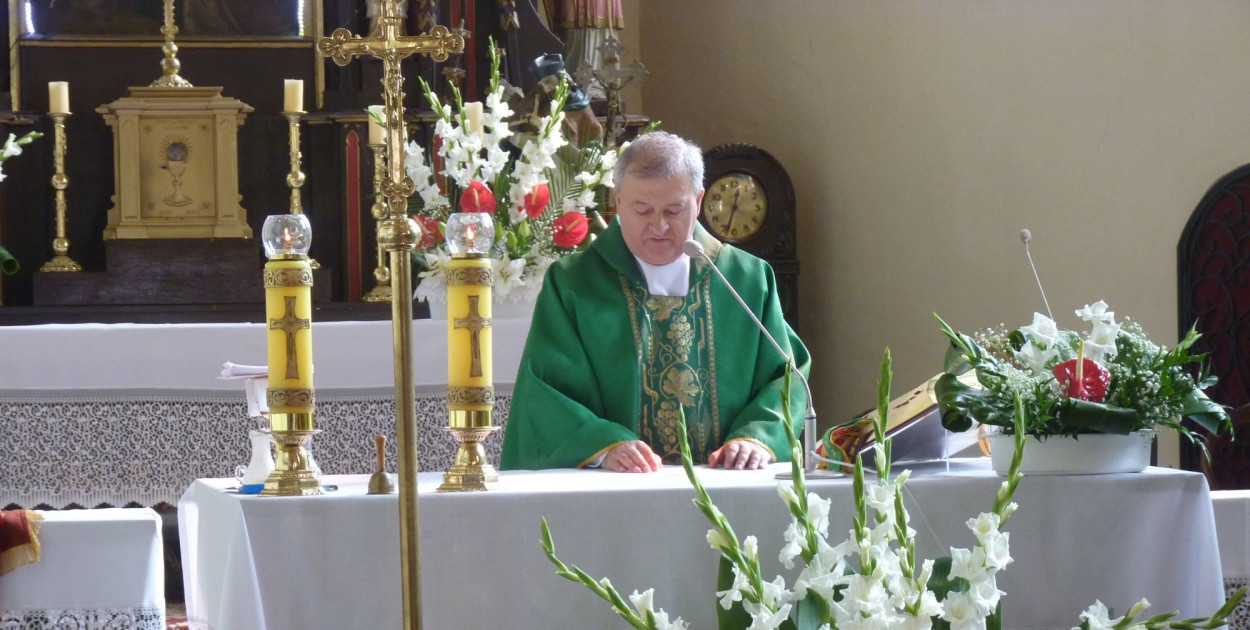 Po awanturze: nowy proboszcz w parafii Bożego Ciała w Orłowie 