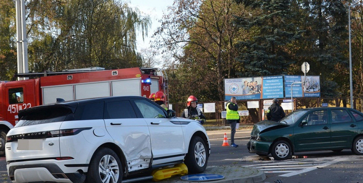 Zdjęcie zastępcze - jednym z powodów decyzji o budowie ronda przy "Medyku" są kolizje do których na nim często dochodzi. fot. tb/NŁ