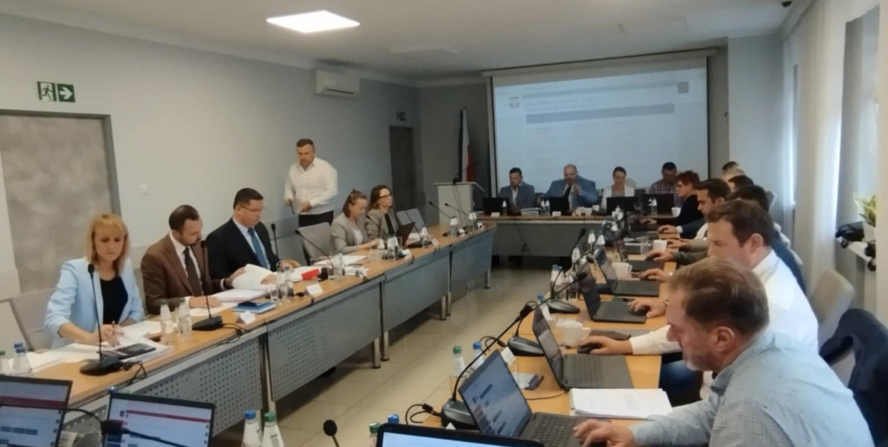Dlaczego Gmina Stryków przegrała z wykonawcami