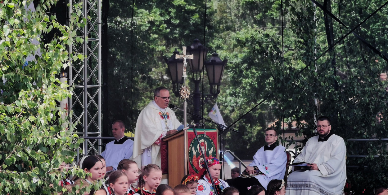 Boże Ciało w Łowiczu. Nuncjusz apostolski w Polsce, abp Antonio Guido Filipazzi. fot. tb/NŁ