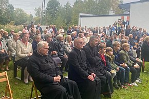 Parafia Boczki Chełmońskie uczciła Dzień Papieski-10197