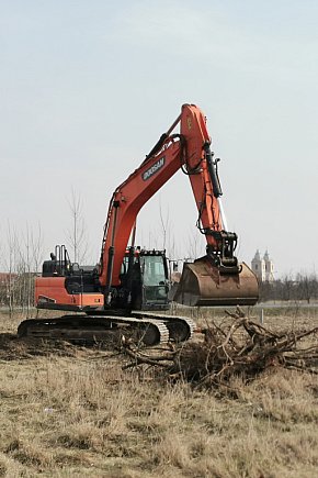 Ruszyła budowa parku handlowego w Łowiczu-11217