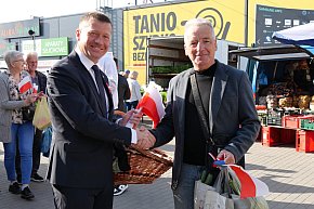  Flagi i kotyliony dla mieszkańców Łowicza-11536