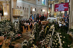 Ostatnie pożegnanie Arkadiusza Stępnia, burmistrz Kiernozi-11807