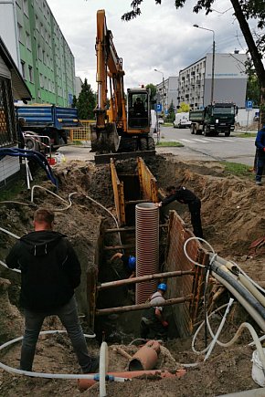 Naprawa zapadniętej studni kanalizacji sanitarnej-11834