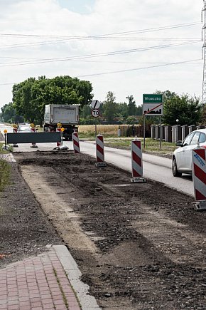 Półmetek prac na drodze wojewódzkiej nr 704 w Nowych Grudzach i Gzince-12012