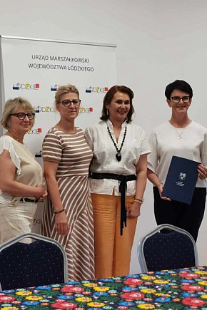 11 gmin z regionu podpisało umowy na rozwój sołectw i infrastrukturę-12017
