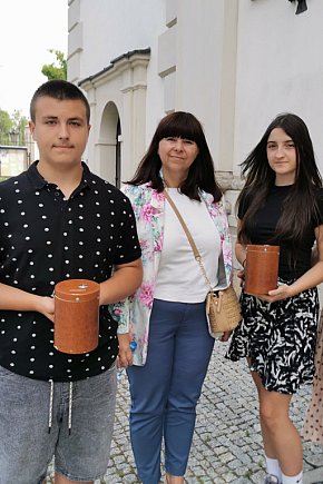 Łowicz. Zbiórka dla Agaty w łowickiej katedrze-12054