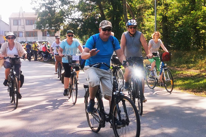 Rajd rowerowy Szlakiem Łowickich Kapliczek