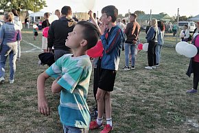 300 balonów poszybowało w niebo-12282