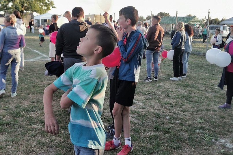 300 balonów poszybowało w niebo
