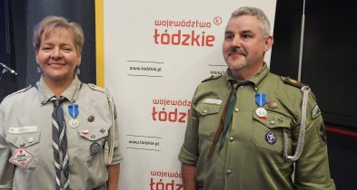 Iwona i Albert Waśkiewiczowie z Głowna odznaczeni prezydenckimi medalami -309866