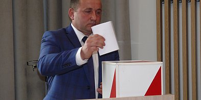 Gmina Łowicz. Jeden kandydat na przewodniczącego Rady-311686