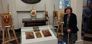 Muzeum w Łowiczu. Wystawa ikon Anny Jaszczyńskiej -312158