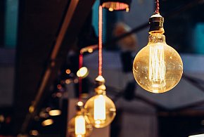 Rząd reaguje na rynek energii. Polacy poczekają dłużej -324768