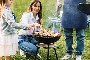 Czy 2 maja to dzień wolny od pracy? Jak działają sklepy i urzędy?-325340