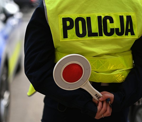 Bezpieczna majówka 2025. Na drogach więcej patroli – także w Łowiczu i okolicach -325334