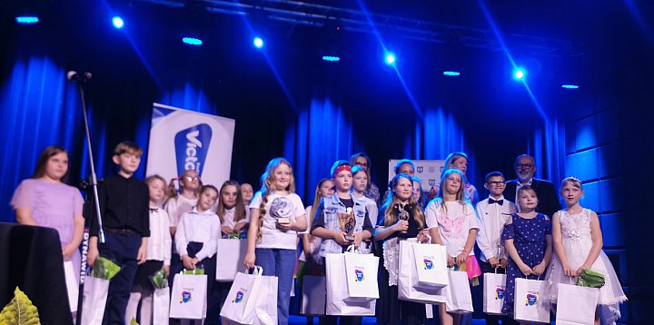 ŁOK. Festiwal Piosenki Angielskiej rozstrzygnięty-325327