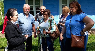 Majówka w skansenie rozpoczęta! Łowicki folklor, dawna szkoła i bibułkowe cuda-325359