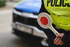 Majówkowe kolizje w powiecie łowickim. Kierowca BMW pod wpływem alkoholu -325486