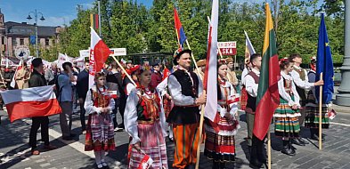 Delegacja z Łowicza na Litwie – Rodak wspiera Rodaków  -325517