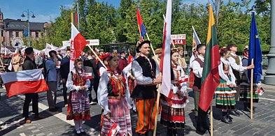 Delegacja z Łowicza na Litwie – Rodak wspiera Rodaków  -325517