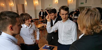 Matura 2025. Byliśmy w ZST nr 1 w Łowiczu - dziś już jest mniej stresu-325528
