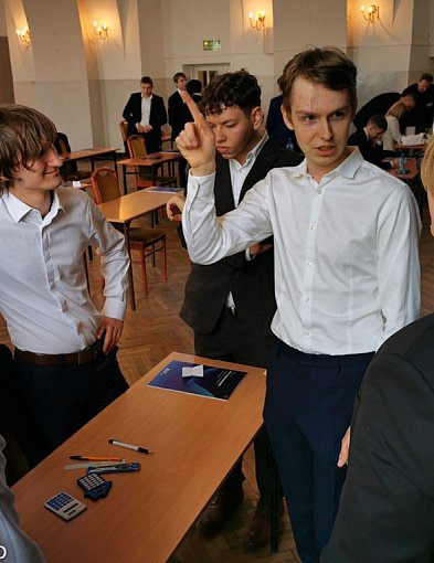 Matura 2025. Byliśmy w ZST nr 1 w Łowiczu - dziś już jest mniej stresu-325528