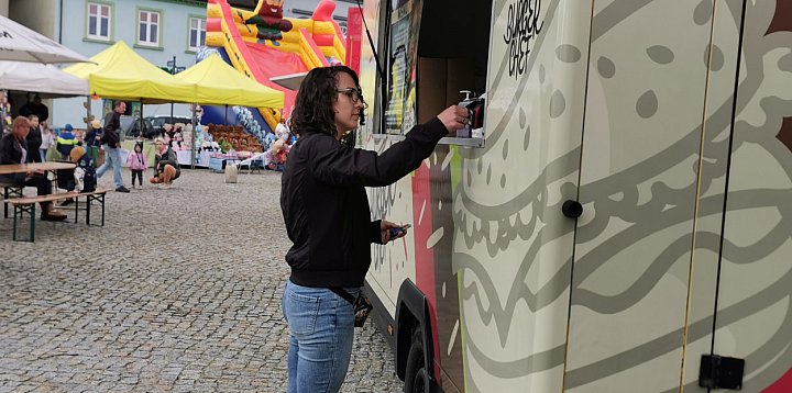 Food trucki zawitały na Nowy Rynek w Łowicz-325683