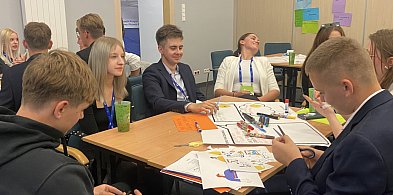 Jakiej wsi chce młodzież? ZSCKR ze Zduńskiej Dąbrowy na warsztatach-325834