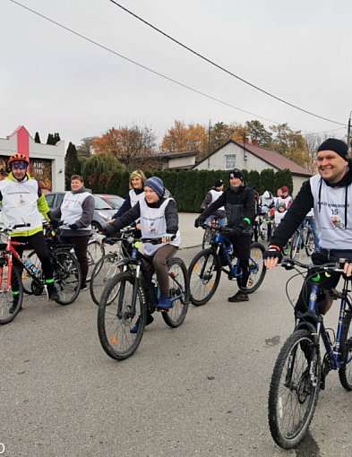Sportowe emocje w Łyszkowicach – rajd rowerowy z medalistami olimpijskimi-325856
