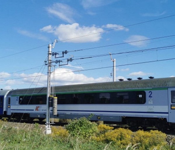 Awaria na torach. Opóźnienia pociągów na trasie Łódź-Łowicz-325855