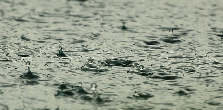 Prognozowane są burze i opady deszczu -325875