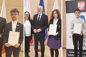 Uczniowie z Łowicza i okolic wyróżnieni stypendium Prezesa Rady Ministrów-325928
