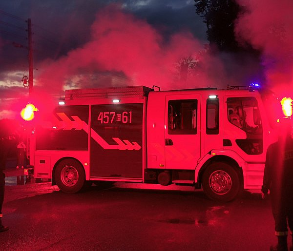Nowy wóz w OSP Kocierzew. Strażacy przywitali go z honorami (WIDEO) -325943