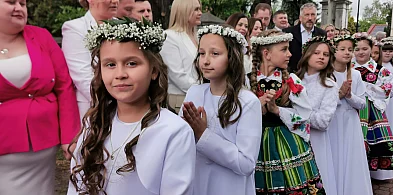 Pierwsza Komunia Święta w kościele Świętego Ducha w Łowiczu (FOTO) -325975
