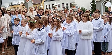 Pierwsza Komunia Święta w parafii św. Marcina w Strykowie -325982
