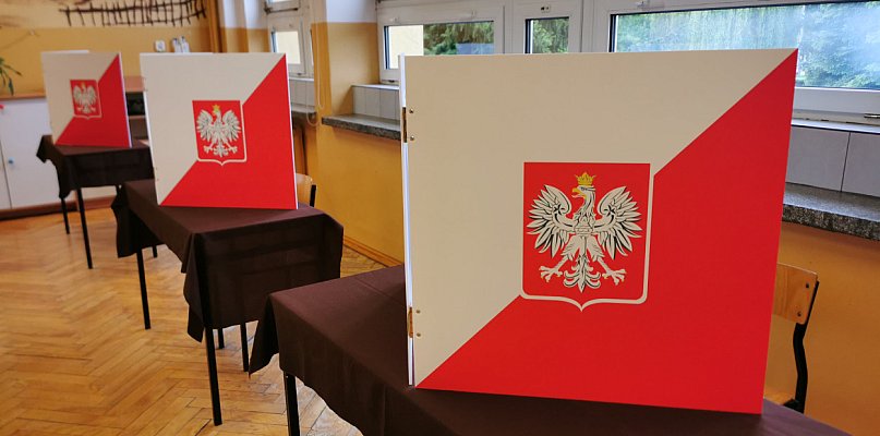 Łowicz głosuje w wyborach prezydenckich - jaka frekwencja do godz. 17?  - 325987