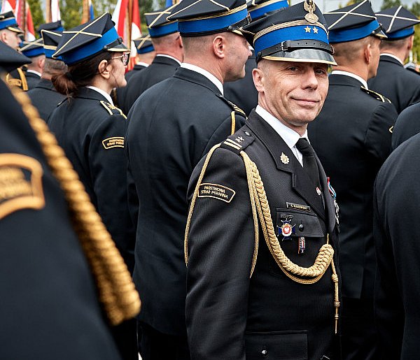 Strażacy z Łowickiego odznaczeni na wojewódzkich obchodach Dnia Strażaka -326043