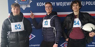 Świetnie poradzili sobie na torze! Sukces Ekonomika w turnieju motoryzacyjnym -326065