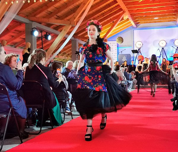 Gala "Między wierszami". Dla nich czytelnictwo i poezja to nie tylko moda (FOTO)-326166